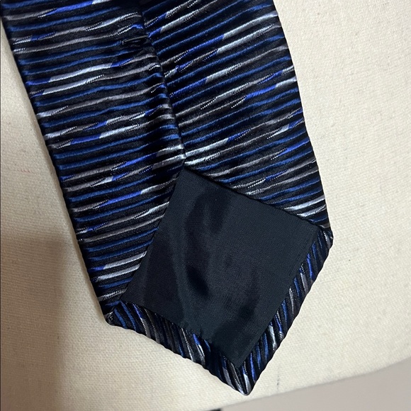 NWT Bachrach Elegant Blue Striped Tie - Picture 8 of 8